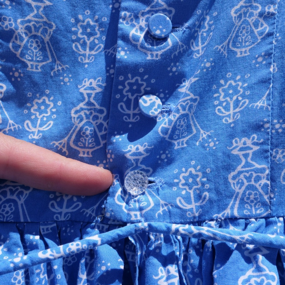 The cutest vintage 1950s/60s cotton garden lady novelty print fit & flare dress - Picture 7 of 10